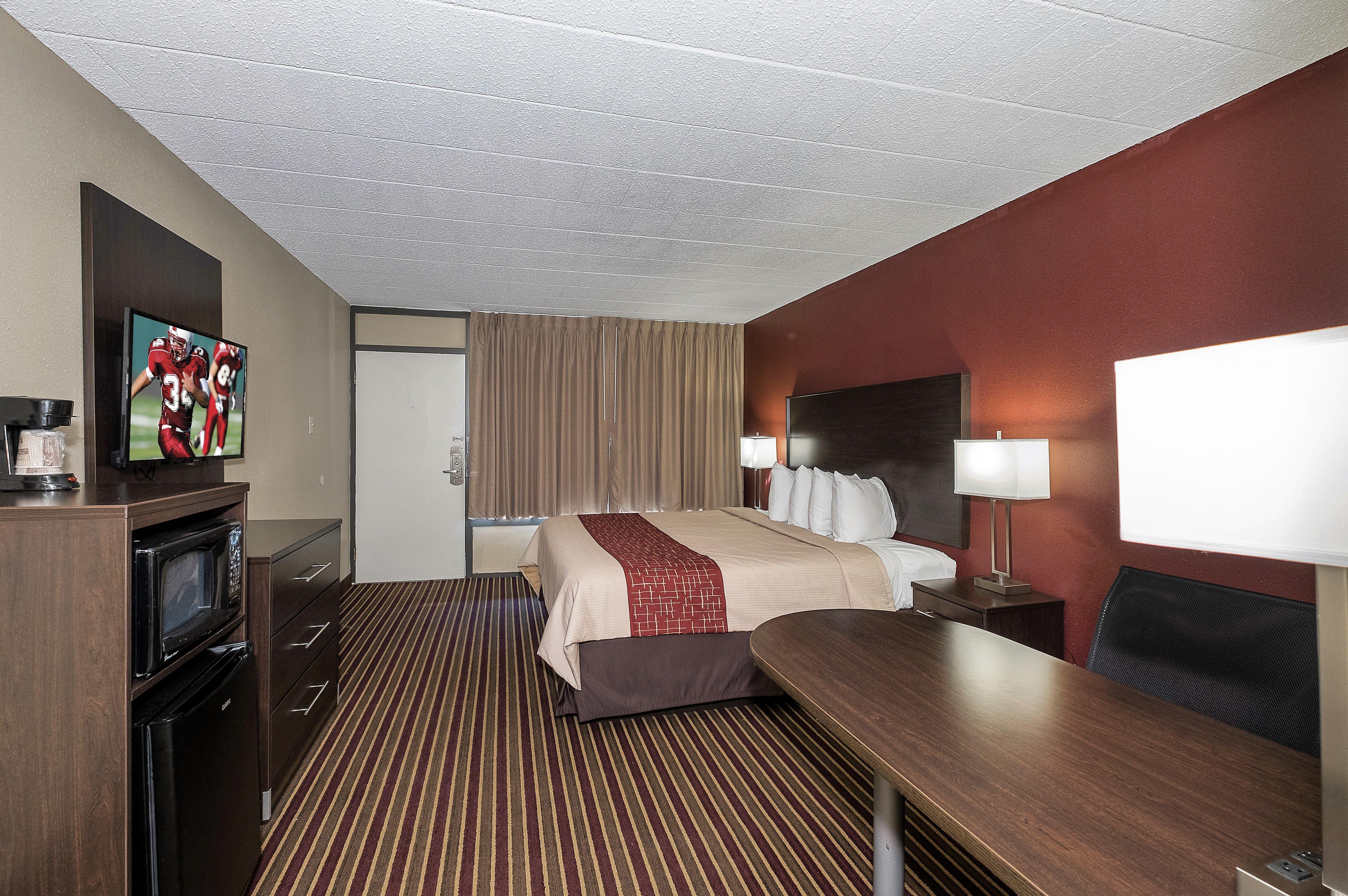 Hotel Red Roof 2*